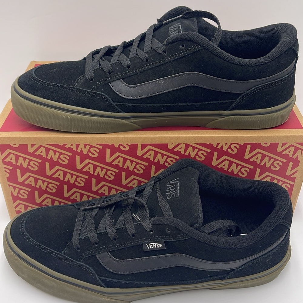 Vans Men’s Bearcat
Black/Dark Gum
VN000DT239L
Sneakers - Picture 2 of 16